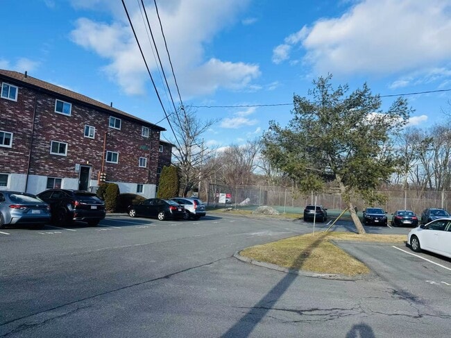 Photo - 30 Westgate Rd Unit 5