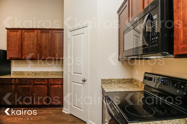 Photo - 10685 Bent Brook Dr