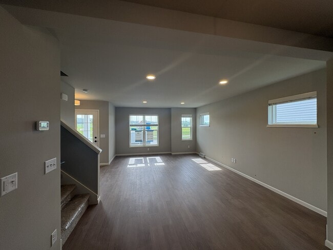 Photo - 1598 Star Light Dr