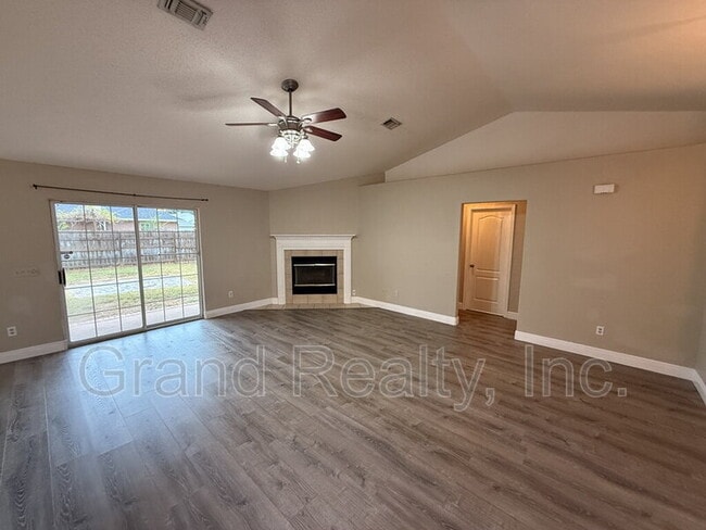 Photo - 4754 Winterdale Dr