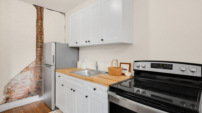 Photo - Hubbard Apartments