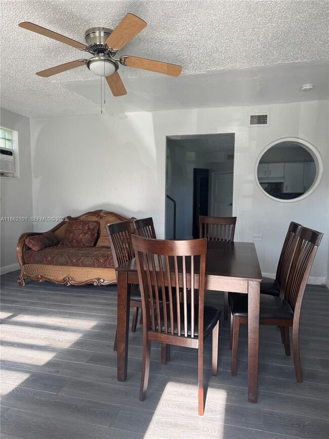 Photo - 7802 NW 8th Ave Unidad 1