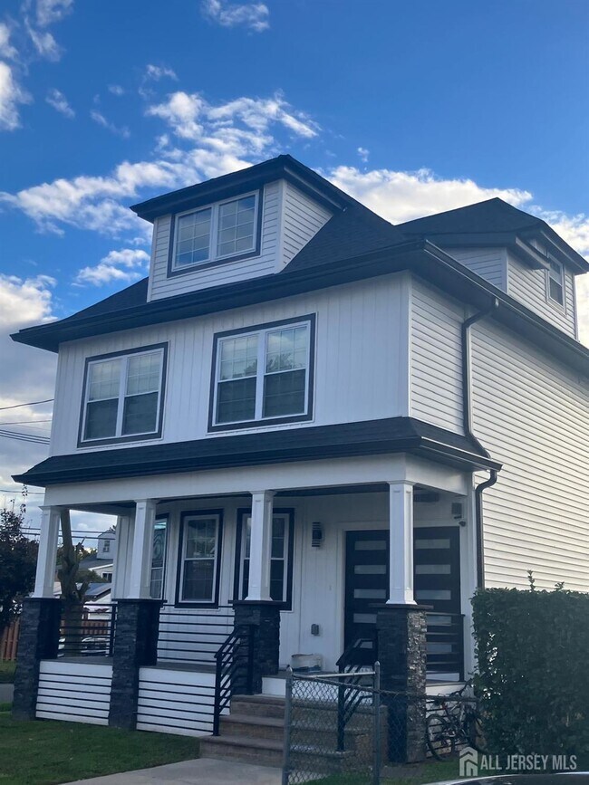 Photo - 401 Ainsworth St Unit 1