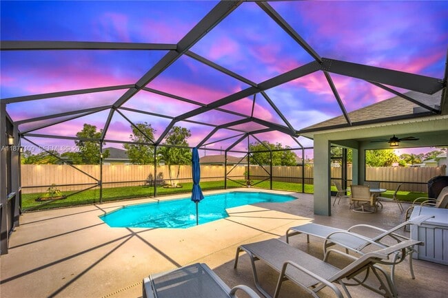 Building Photo - 3158 SW Centamino St