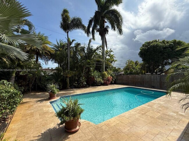 Photo - 1728 NE 39th St