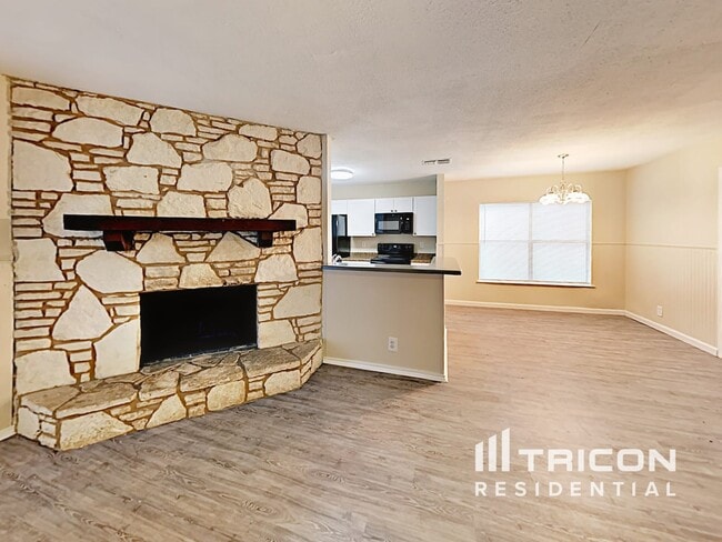 Photo - 827 Thornedike Dr