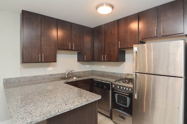 1538 N Dearborn St Unit A2
