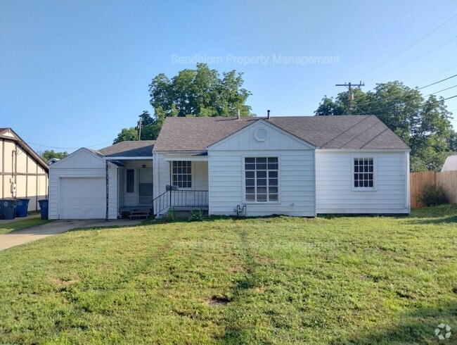 Building Photo - FOR LEASE | Tulsa | $1000 Rent | 2 Bed, 1 ... Rental