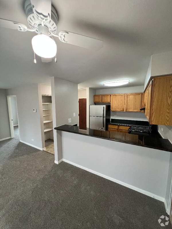Building Photo - 5760 Abbey Dr Rental