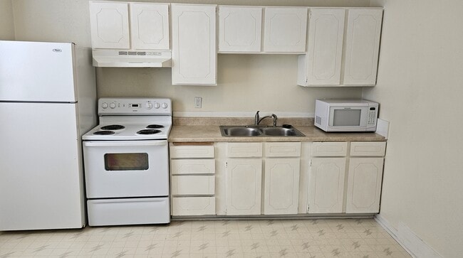Photo - 536 W Bonneville St Unit 1