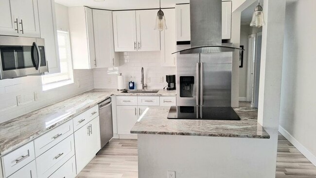 Photo - 534 NW 5th St