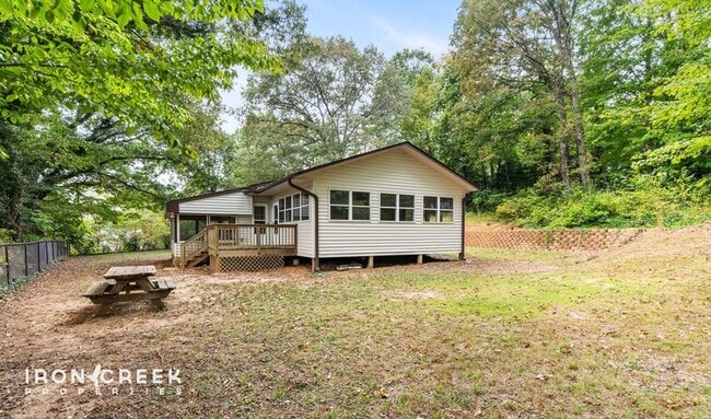 Photo - 307 Northeast Ave