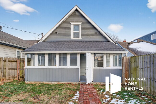 Photo - 1418 Olive St