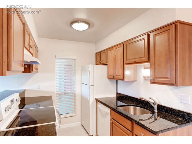 Kitchen 1 - 695 Manhattan Drive Unit 10