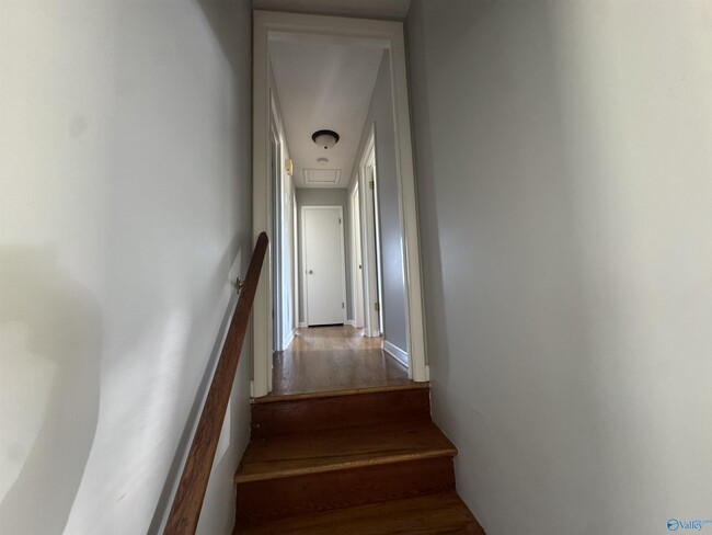 Photo - 10020 Strong Dr SE