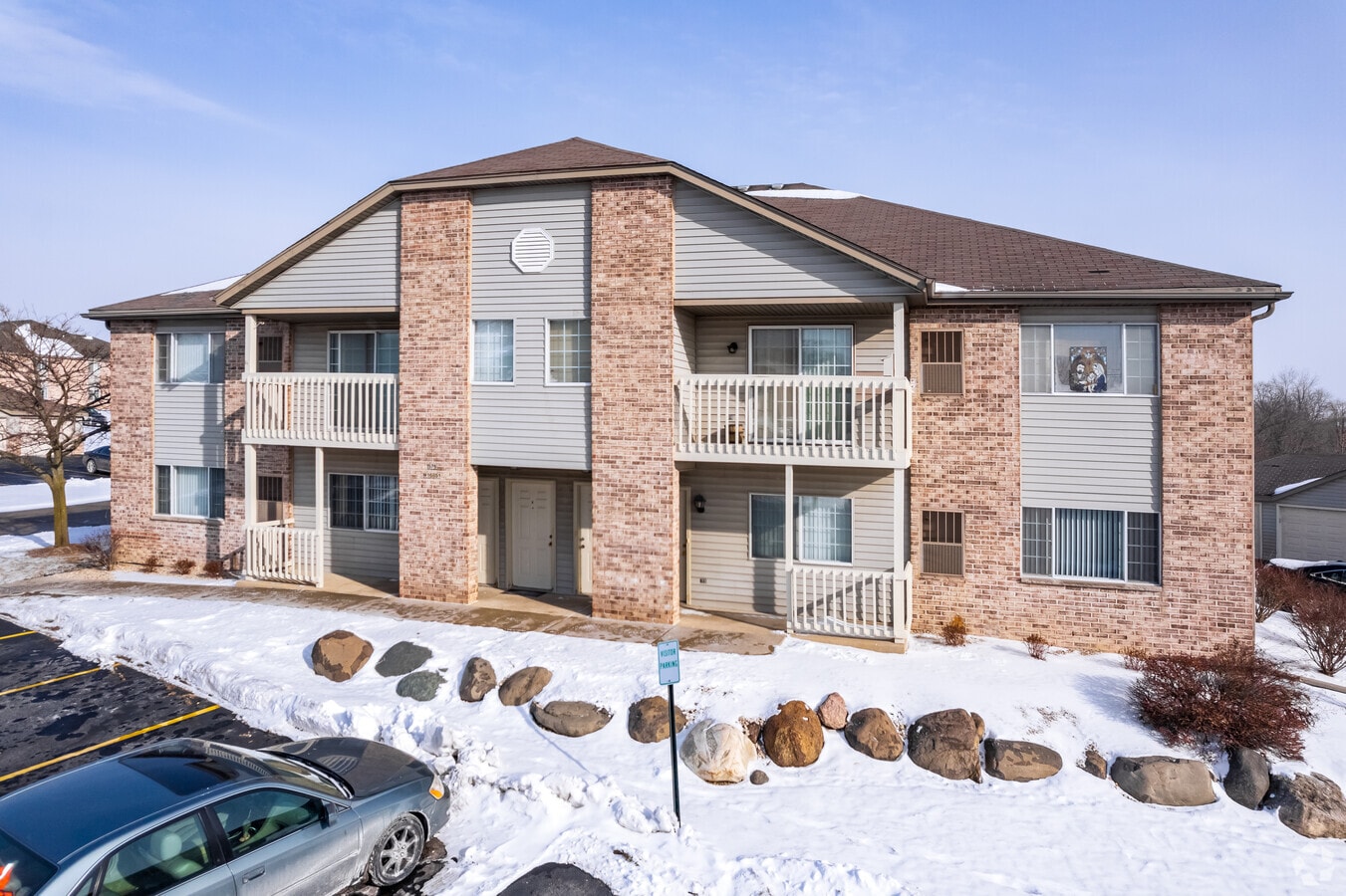 Photo - Lake Ridge Condominium