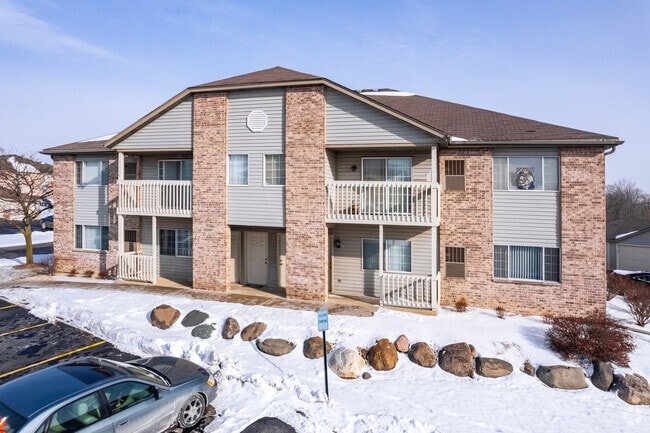 Photo - Lake Ridge Condominium