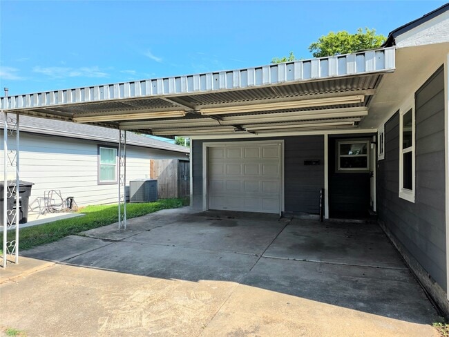 Photo - 6414 Granite St