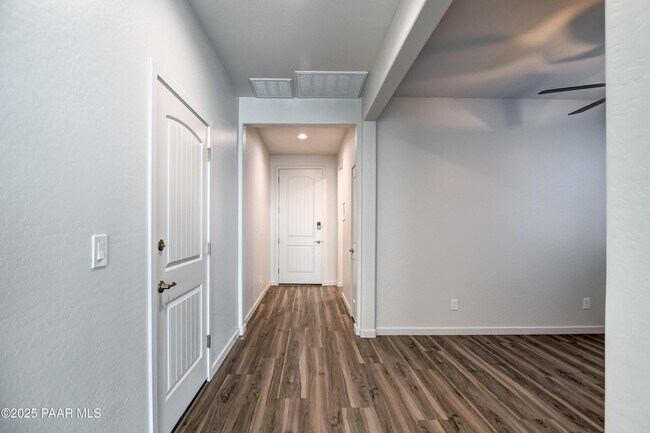 Photo - 175 N Village Way