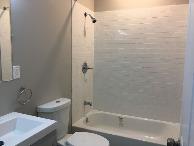 Photo - 5222 W Girard Ave Unit 2