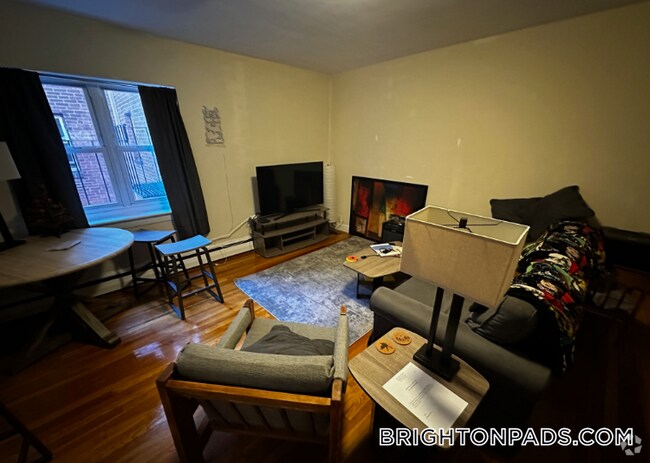 Building Photo - 67 Chiswick Rd Rental