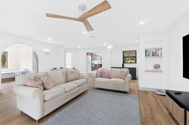 Photo - 1413 SW 17th St