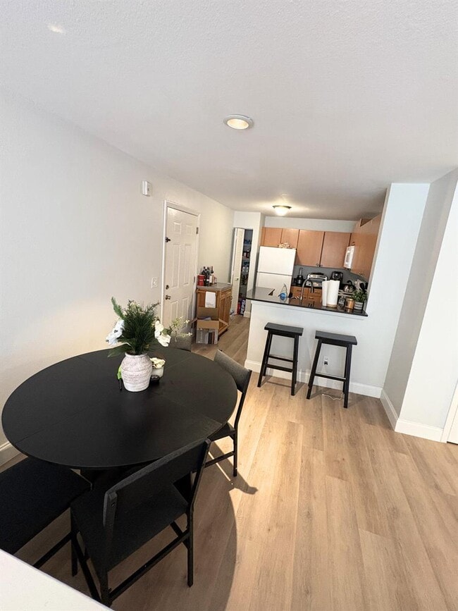 Building Photo - 1825 Palm Cove Blvd Unit Verano