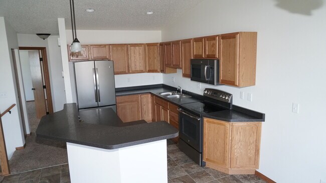 Photo - 2147 Allison Lane West