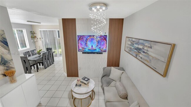 Photo - 2342 SE 10th St