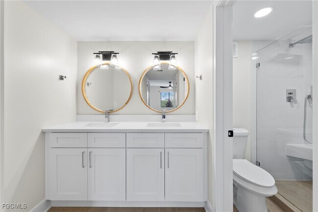 Building Photo - 16440 Kelly Cove Dr Unit 2806