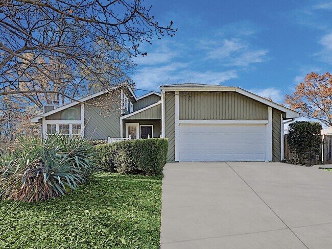 5521 Gibson Dr - 5521 Gibson Dr