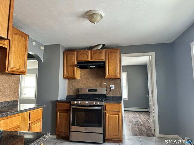 Photo - 210 Bouley Ave