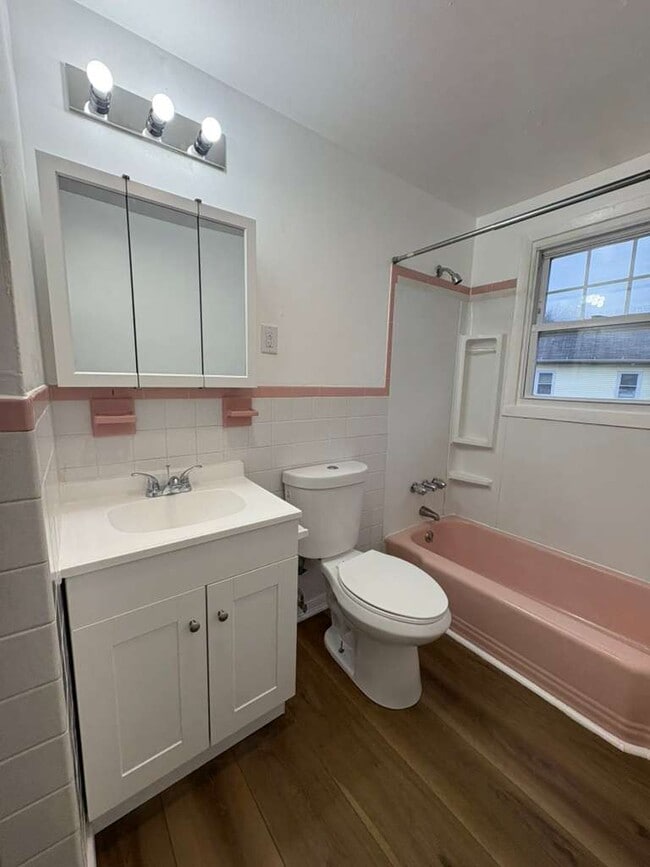 Photo - 880 First Ave Unit 4