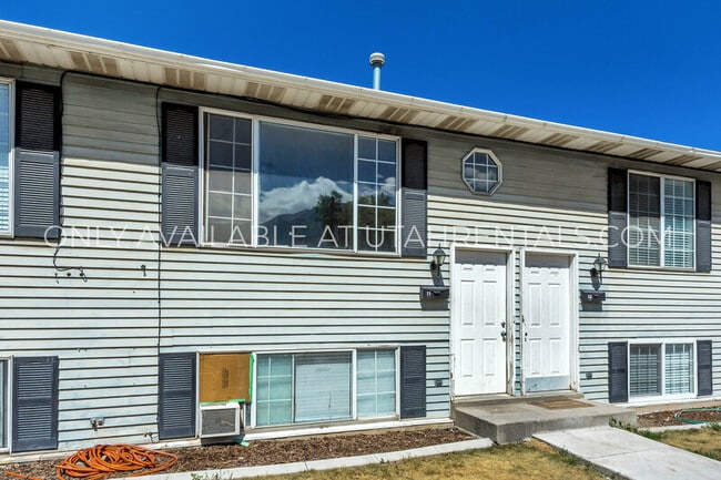 Building Photo - 255 E Center St Unit 11