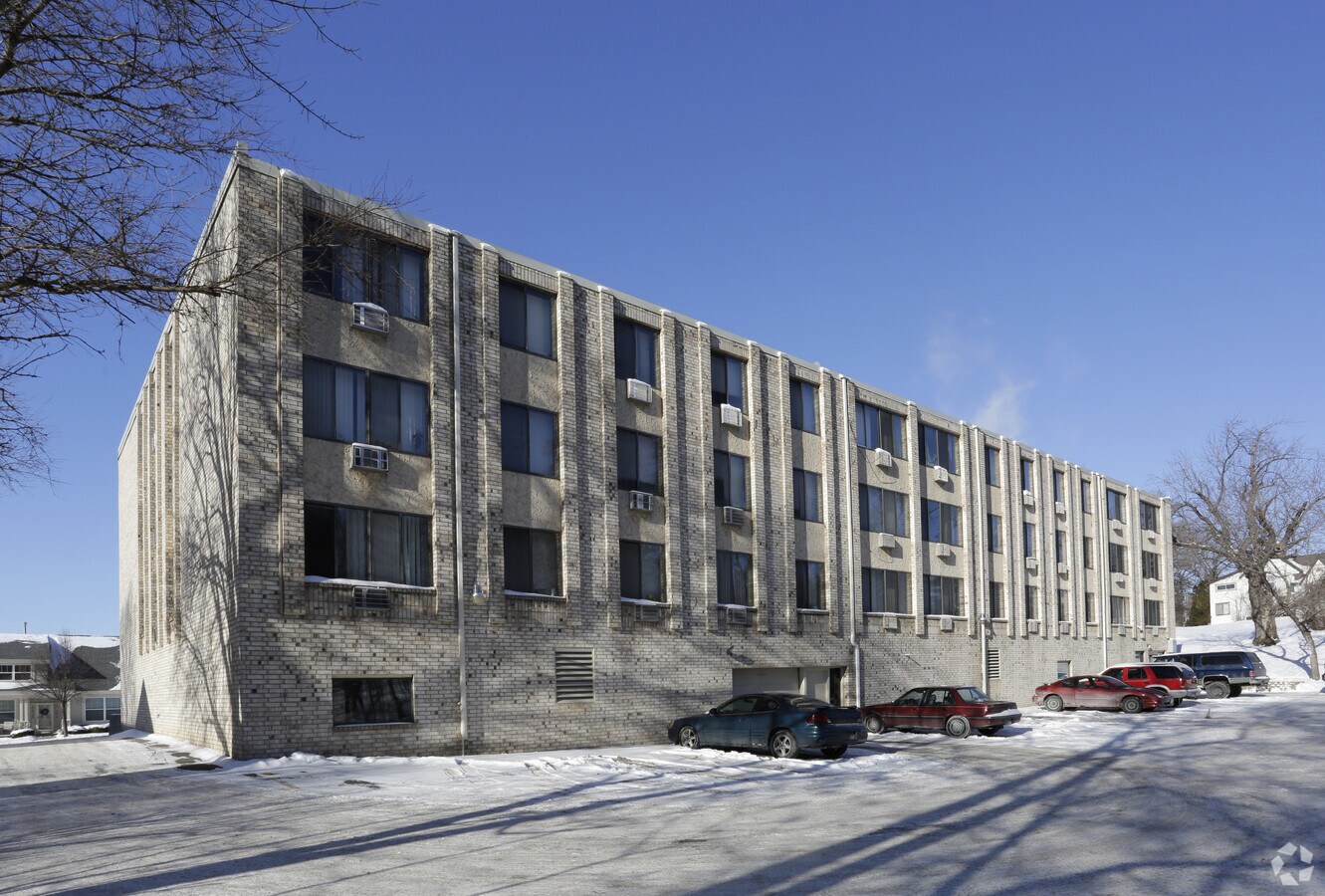 Photo - Madison Manor