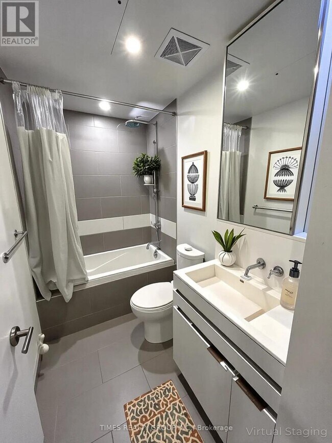 Photo - 197 Yonge St Unit 1304