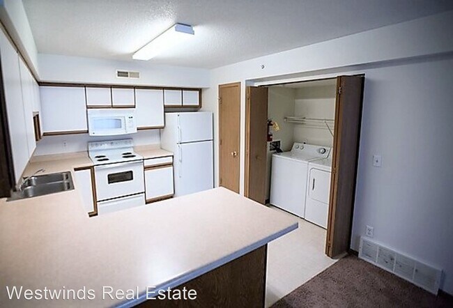 Photo - 2 br, 1 bath House - 2536 Rushmore Drive