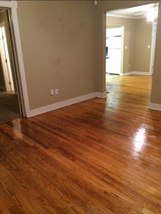 Photo - 720 Poplar Ave