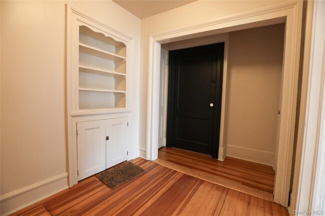 Photo - 109 St James St Unit 5