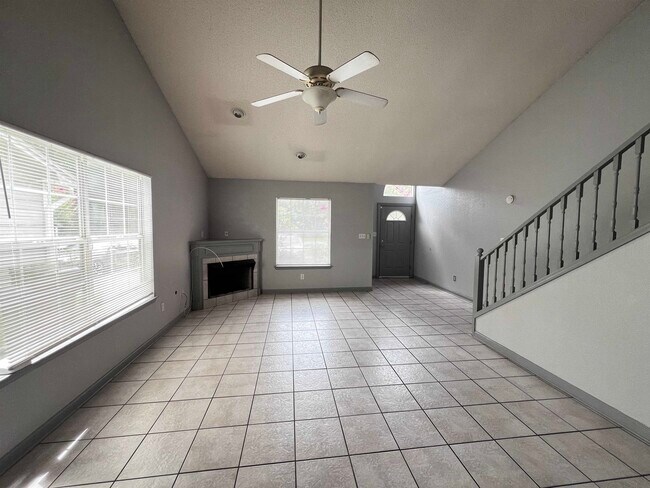 Photo - 1406 Golden Park Ct