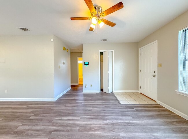 Photo - 306 Belmont Rd