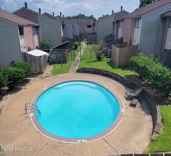 Photo - 110 W Bayou Pkwy Unit 401