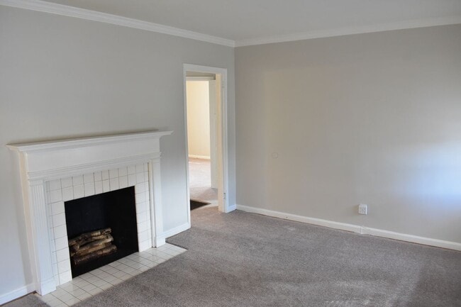 Photo - 2774 Blount St