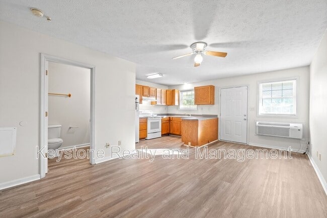 Photo - 280 A Thompsonville Ln