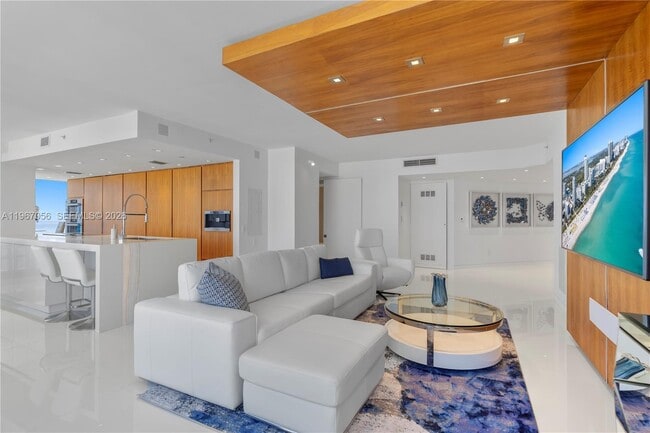 Photo - 4779 Collins Ave Unit 3701