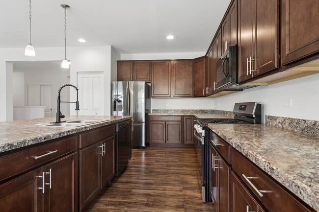 Photo - 108 Telluride Ln