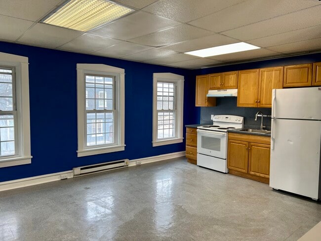 Photo - 703 N Queen St Unit 2