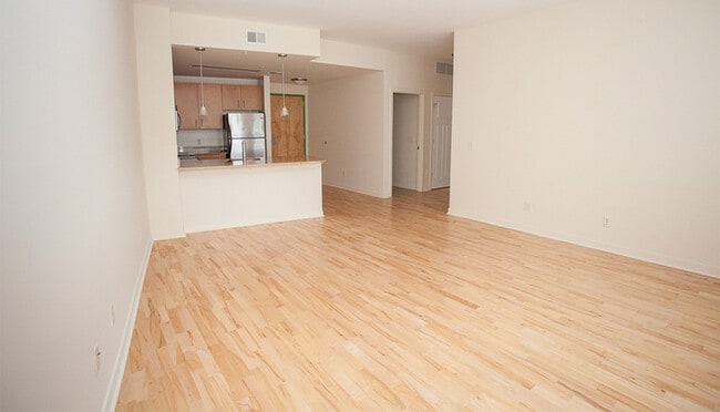 Photo - 242 E Water St Unit 106