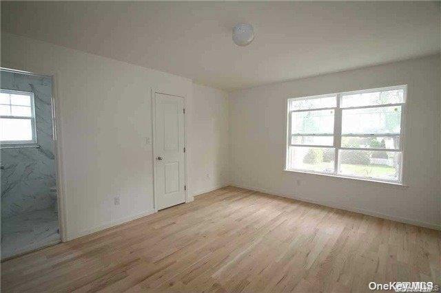 9 Mohegan Ave
