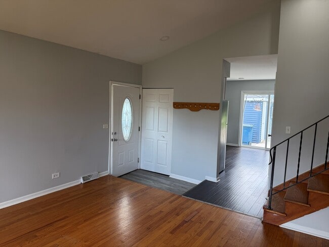 Photo - 934 S Harvard Ave